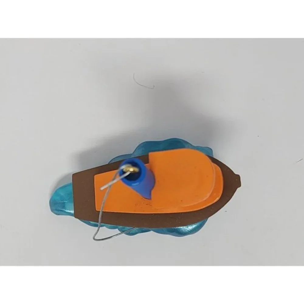 2000 Hallmark Keepsake‎ Scuffy The Tugboat With Little Golden Book Ornament